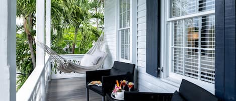 Signature Apartment, 1 Bedroom, Kitchen, Poolside (Room 17) | Terrace/patio