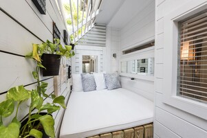 Superior Room, 1 King Bed, Patio, Ground Floor (Room 10) | Free WiFi, bed sheets