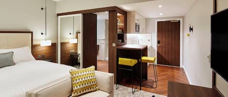 1 bedroom, hypo-allergenic bedding, in-room safe, desk