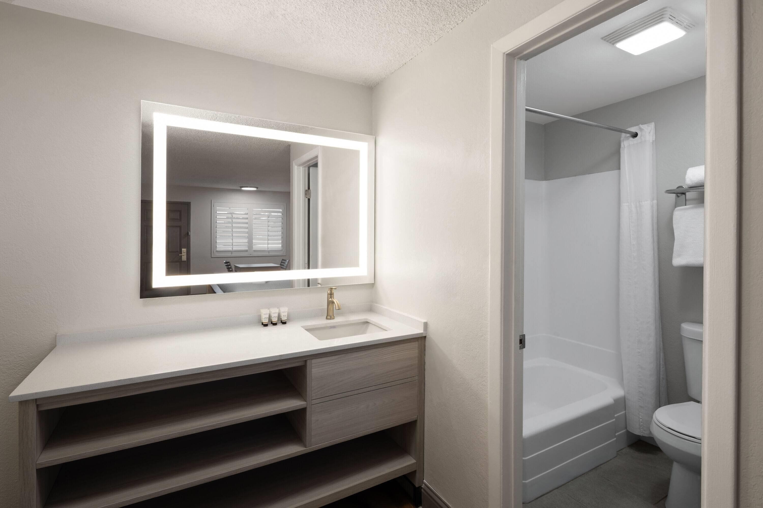 Free toiletries, towels