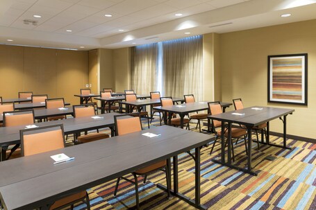 Fairfield Inn Suites by Marriott Indianapolis Fishers - Image 14