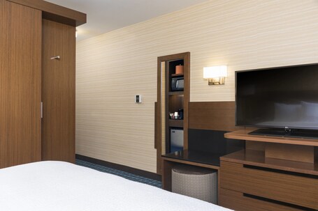 Fairfield Inn Suites by Marriott Indianapolis Fishers - Image 29