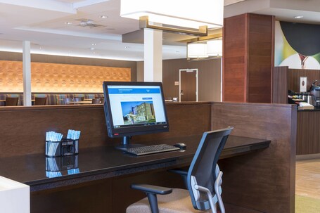 Fairfield Inn Suites by Marriott Indianapolis Fishers - Image 16