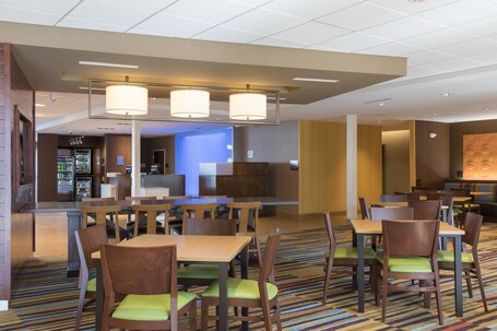 Fairfield Inn Suites by Marriott Indianapolis Fishers - Image 22