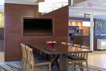 Fairfield Inn Suites by Marriott Indianapolis Fishers - Image 2