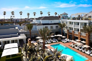 Premium bedding, down comforters, pillowtop beds, in-room safe