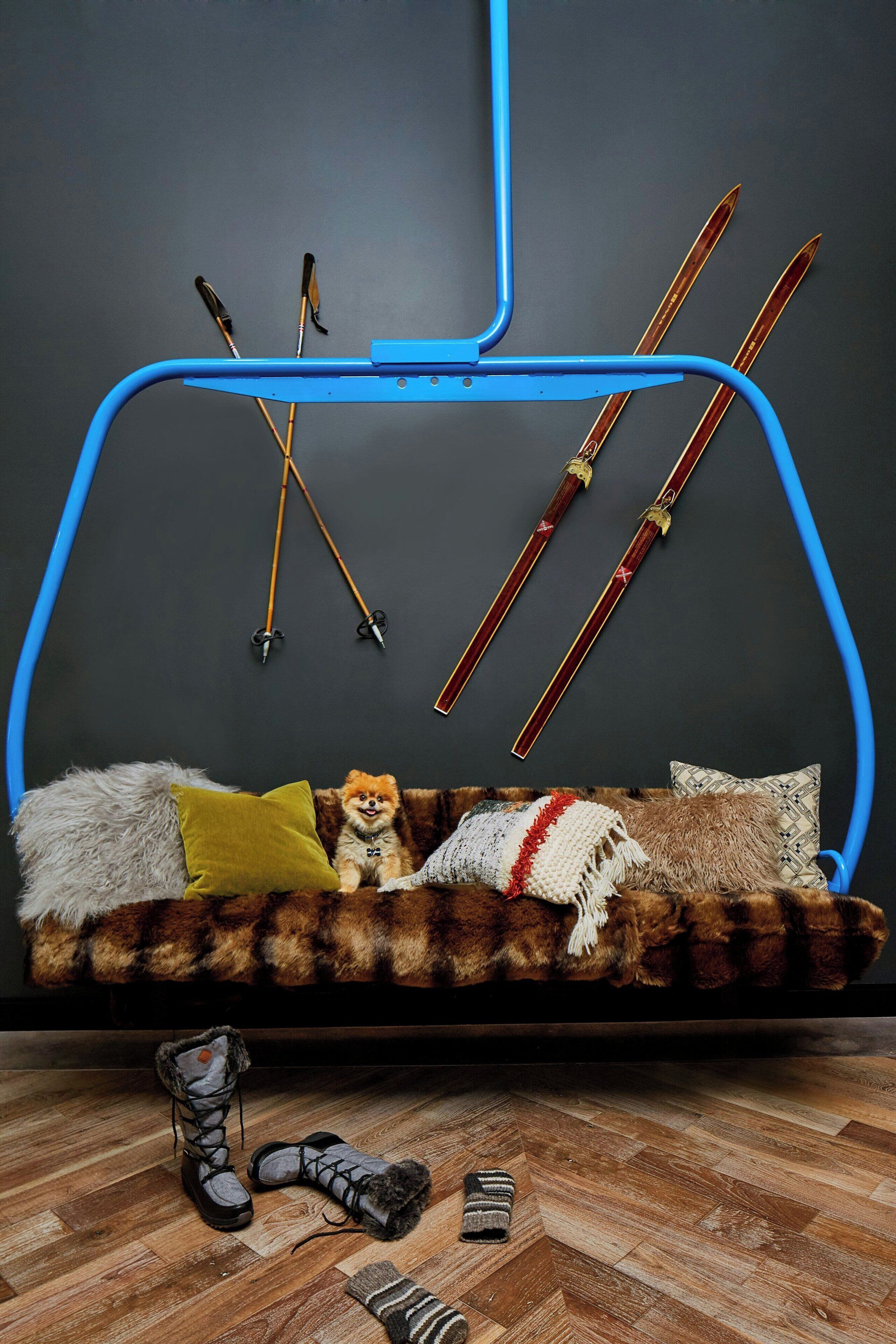 47-inch led tv with satellite channels, tv, netflix