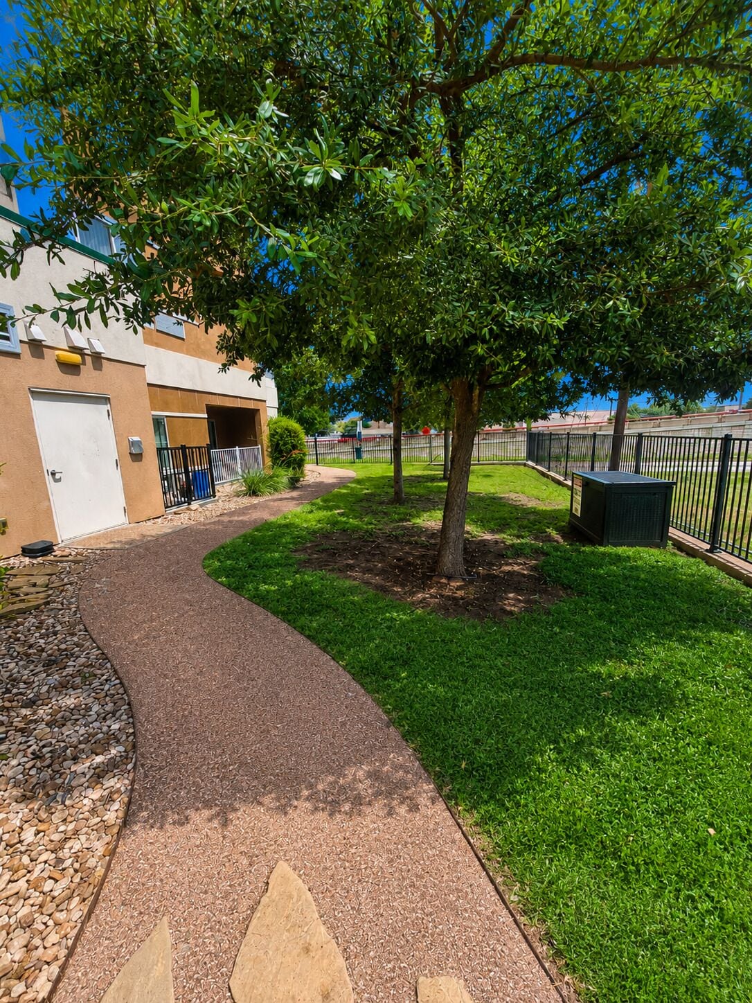 Photo - Courtyard by Marriott Austin Northwest/Lakeline