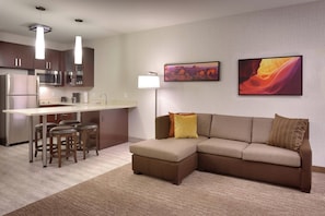47-inch Smart TV with cable channels, TV, Netflix - Residence Inn by Marriott Flagstaff (Flagstaff)