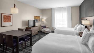 1 bedroom, premium bedding, desk, laptop workspace