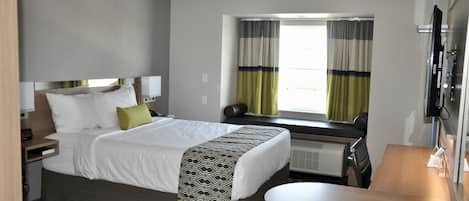 Escritorio, tabla de planchar con plancha y cunas gratuitas