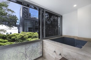 スーペリア ダブルルーム シティビュー | ミニバー、セーフティボックス (室内)、デスク、ノートパソコン用作業スペース