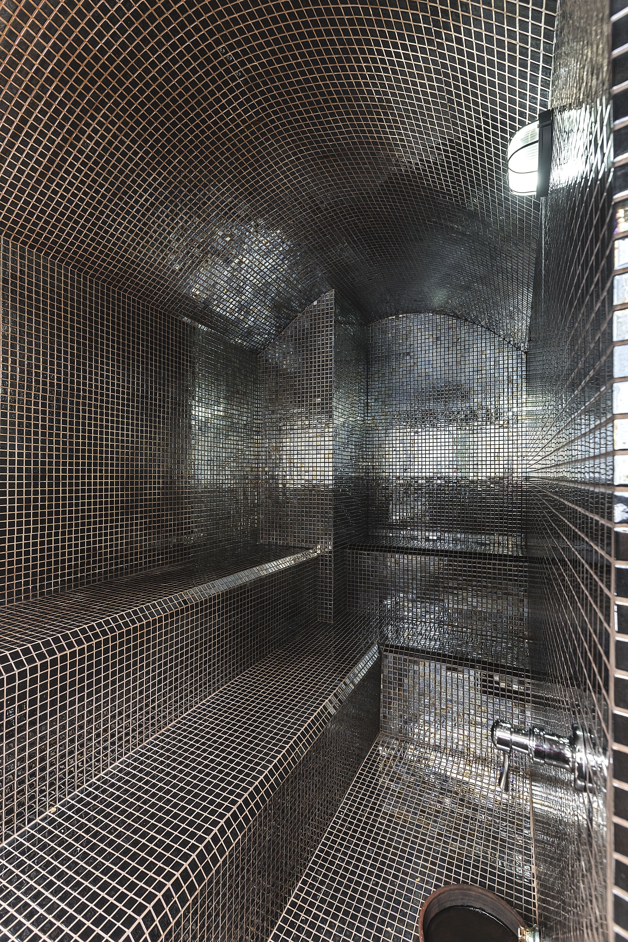 sauna, hot tub, steam room, massages