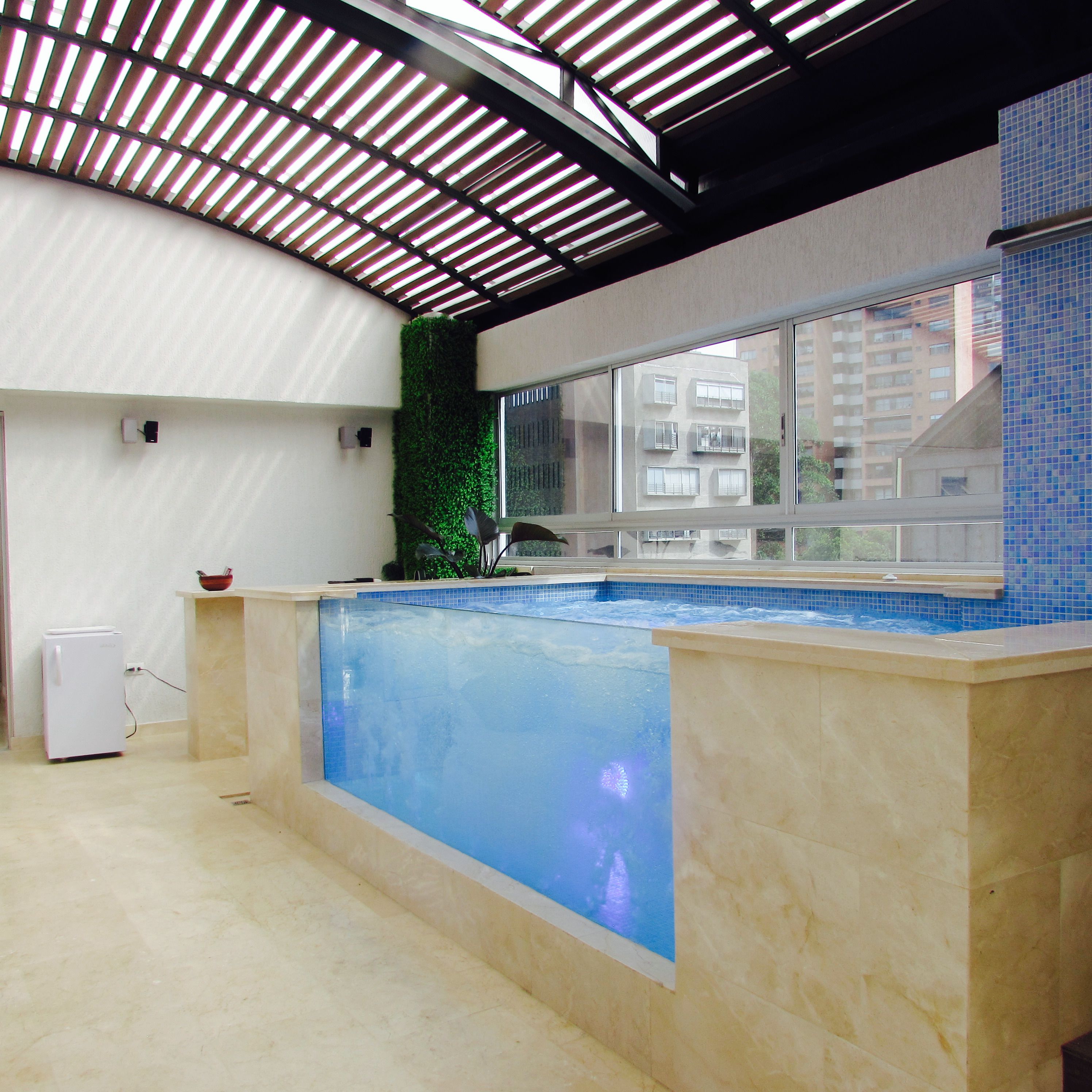 indoor spa tub