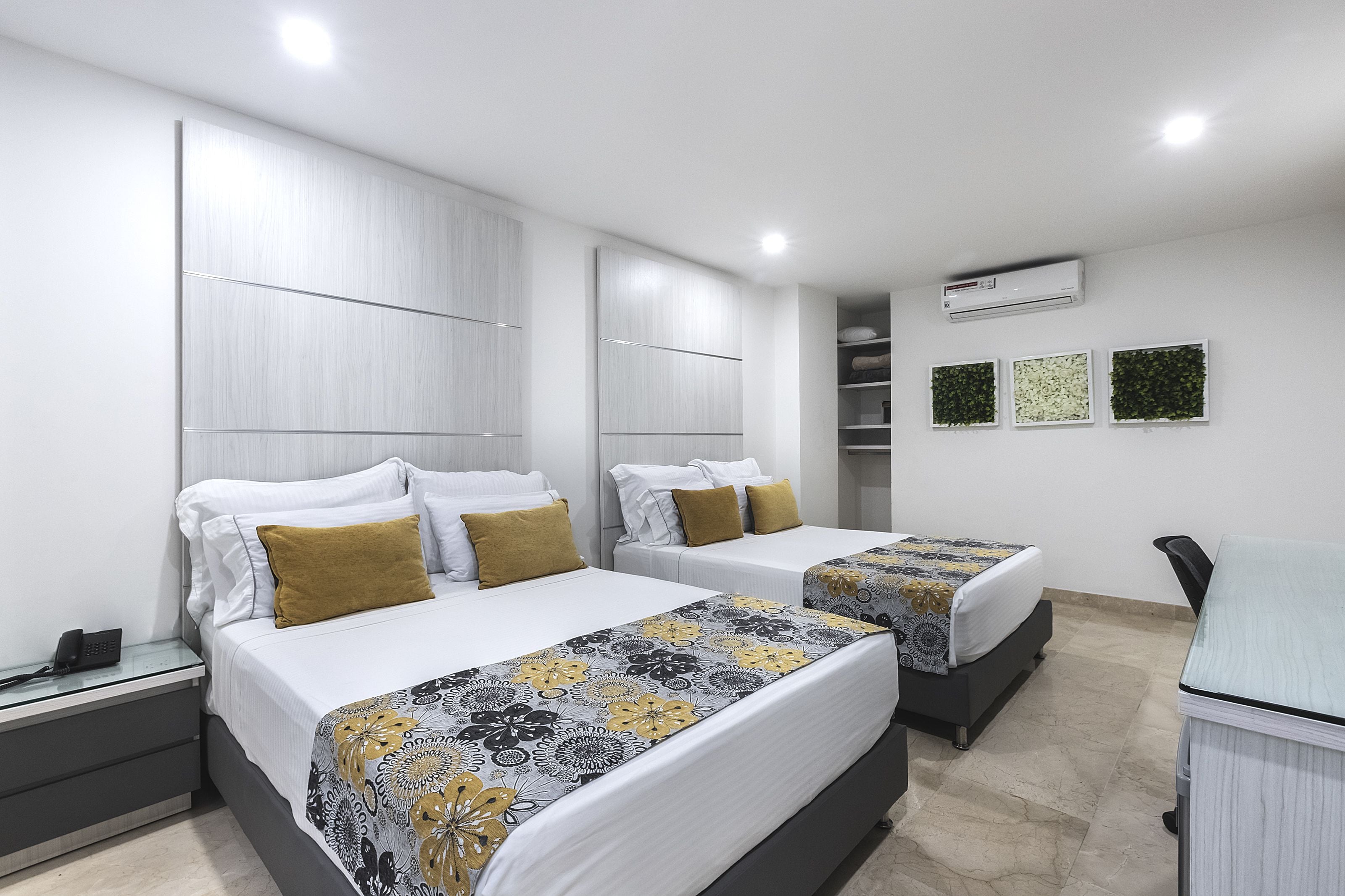 Photo - Hotel Madeiro