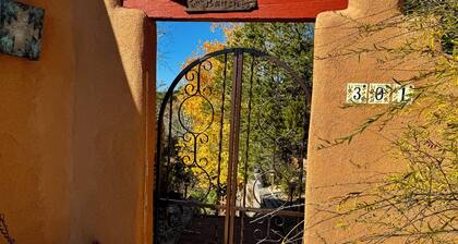 Monte De Canoncito - A Beautiful Mountain Top Home, 10 Miles From Santa Fe, NM