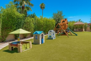 Children’s area - Snow Cones | Pizza Oven | S`mores | Movie Nights (Scottsdale)