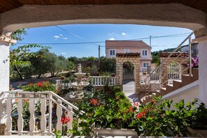 Enceinte de lâhĂ©bergement