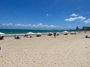 Beach nearby, sun-loungers, beach towels - The Coral - Luxury House near Beach w/ Private Pool (Carolina)