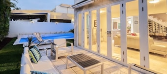 The Coral - Luxury House near Beach w/ Private Pool