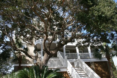 Fantásticas vistas al mar a 3 cuadras de Center St