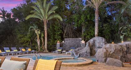 Luxury Cinderella Castle Villa in Reunion