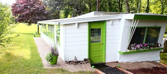 Saugerties/Woodstock area - private home in a gorgeous country setting!