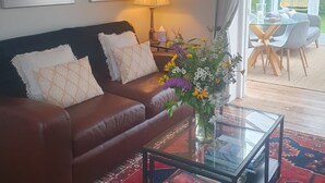 Unclassified image, 2 of 33, button - A Little Gem in The West Highlands, Argyll Inveraray Loch Fyne views, sleeps 4 (Inveraray)