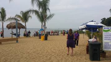 Sillas reclinables de playa, toallas de playa