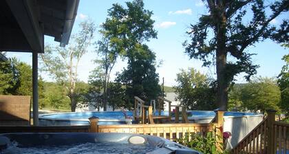 Tranquilo, privado, 2 acres para disfrutar y aún así cerca de donde usted quiere ir.