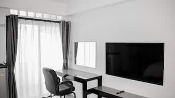 Standard Double Room | Desk, free WiFi, bed sheets