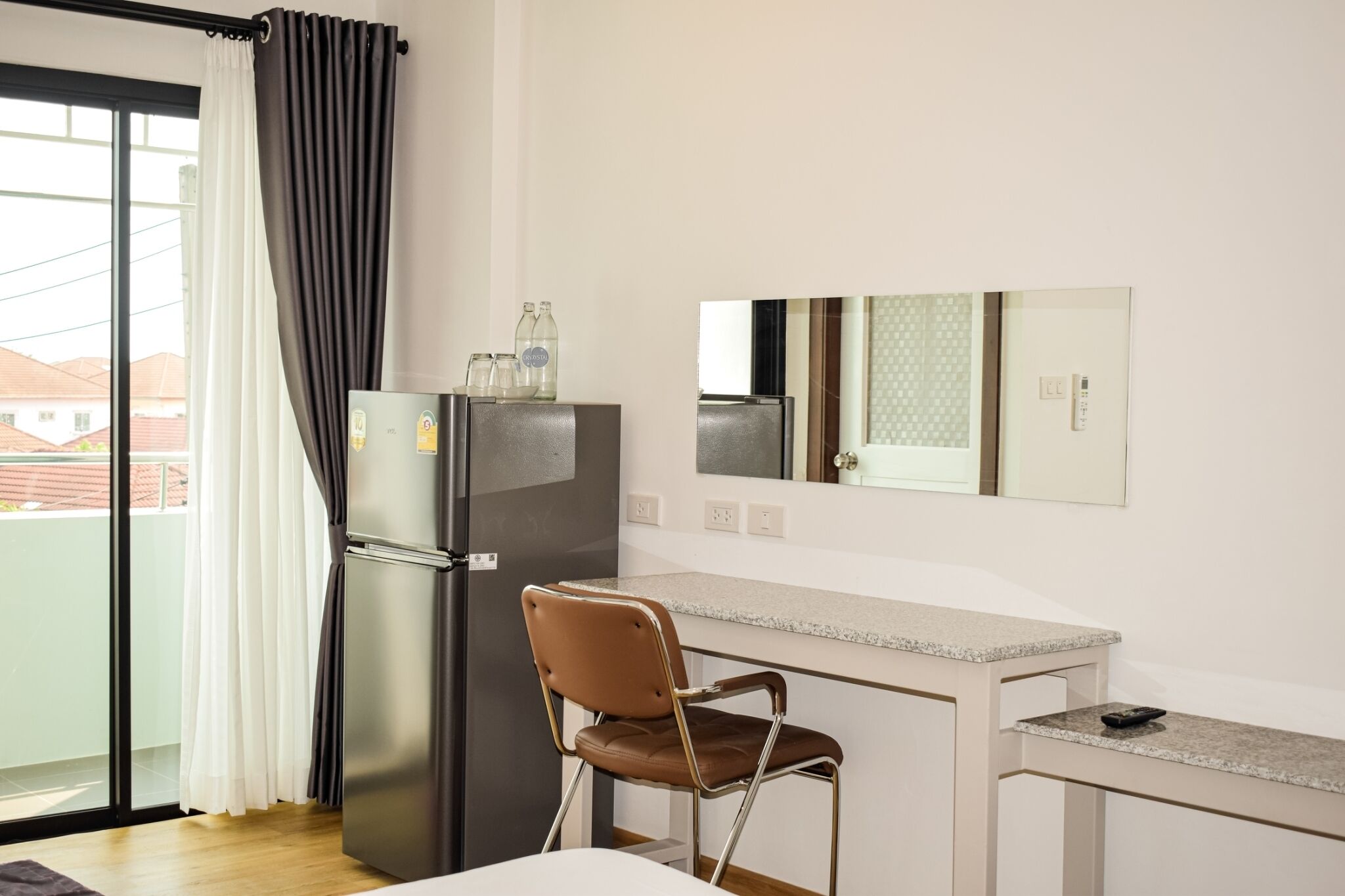 standard double room, 1 king bed | room amenity