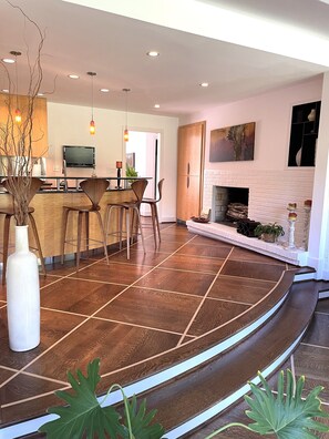 Dining - Mid-century modern ranch on Sedgefield Country Club golf course (Greensboro)