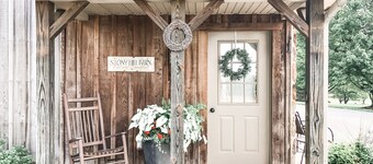 Updated barn apartment near Strasburg, Sight & Sound Theatre in Amish Country