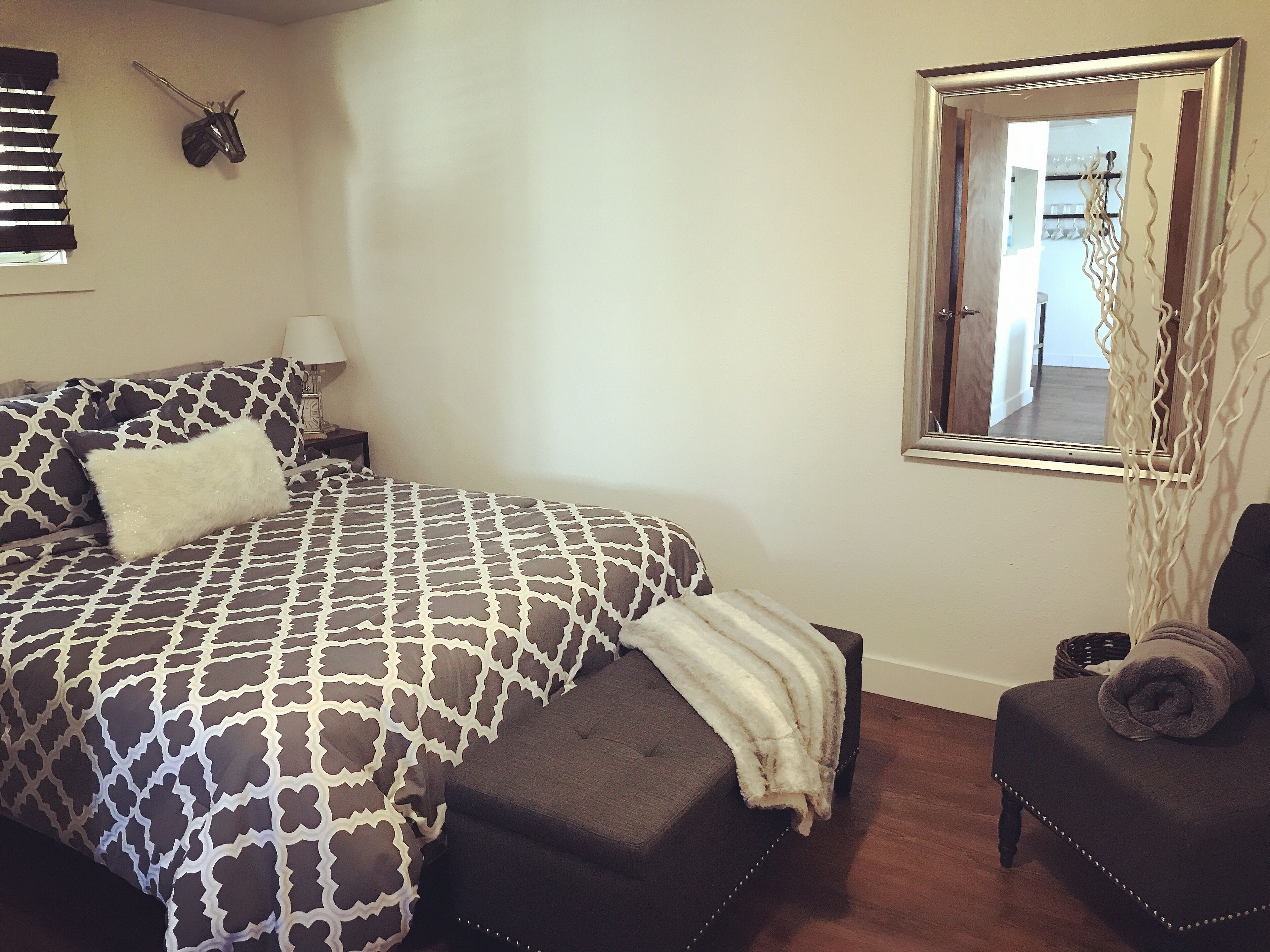 1 chambre, fer et planche à repasser, Wi-Fi gratuit, draps fournis
