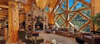 Spectacular Mountain Lodge To Fit All