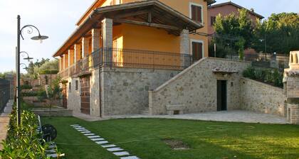 Old Country House and pool In Umbrian Hills Between Foligno And Assisi