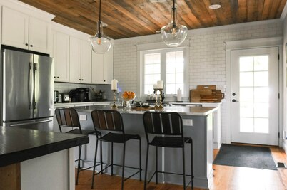 Soulful Retreat in Afton, VA, near vineyards and breweries, & restorative views