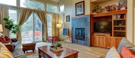 TV, fireplace, DVD player, stereo