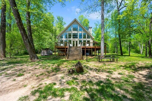 Dahlonega-chalet Chestatee-joella. Erittäin yksityinen ja perheystävällinen.