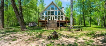 Dahlonega Chalet on the Chestatee River. Very private and family friendly.