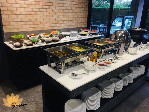 Petit déjeuner buffet compris tous les jours