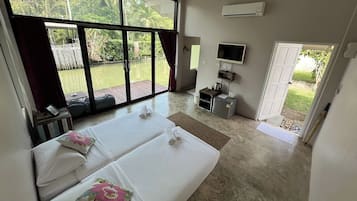Wake Zone House | 1 dormitorio, wifi gratis, ropa de cama