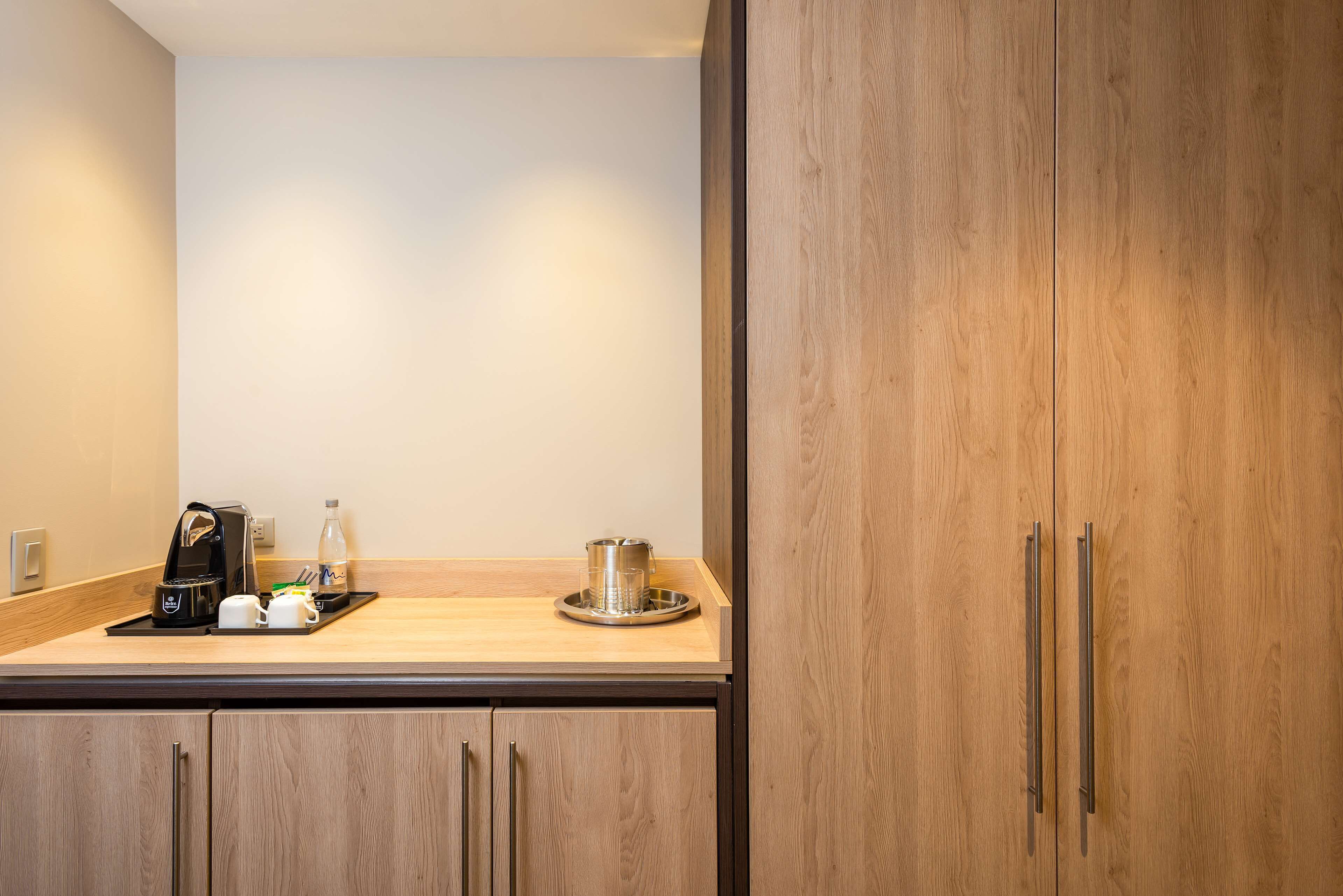 premium bedding, in-room safe, desk, blackout curtains