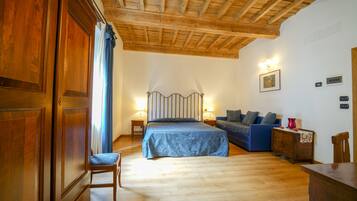 Biancheria da letto di alta qualità, minibar, una cassaforte in camera