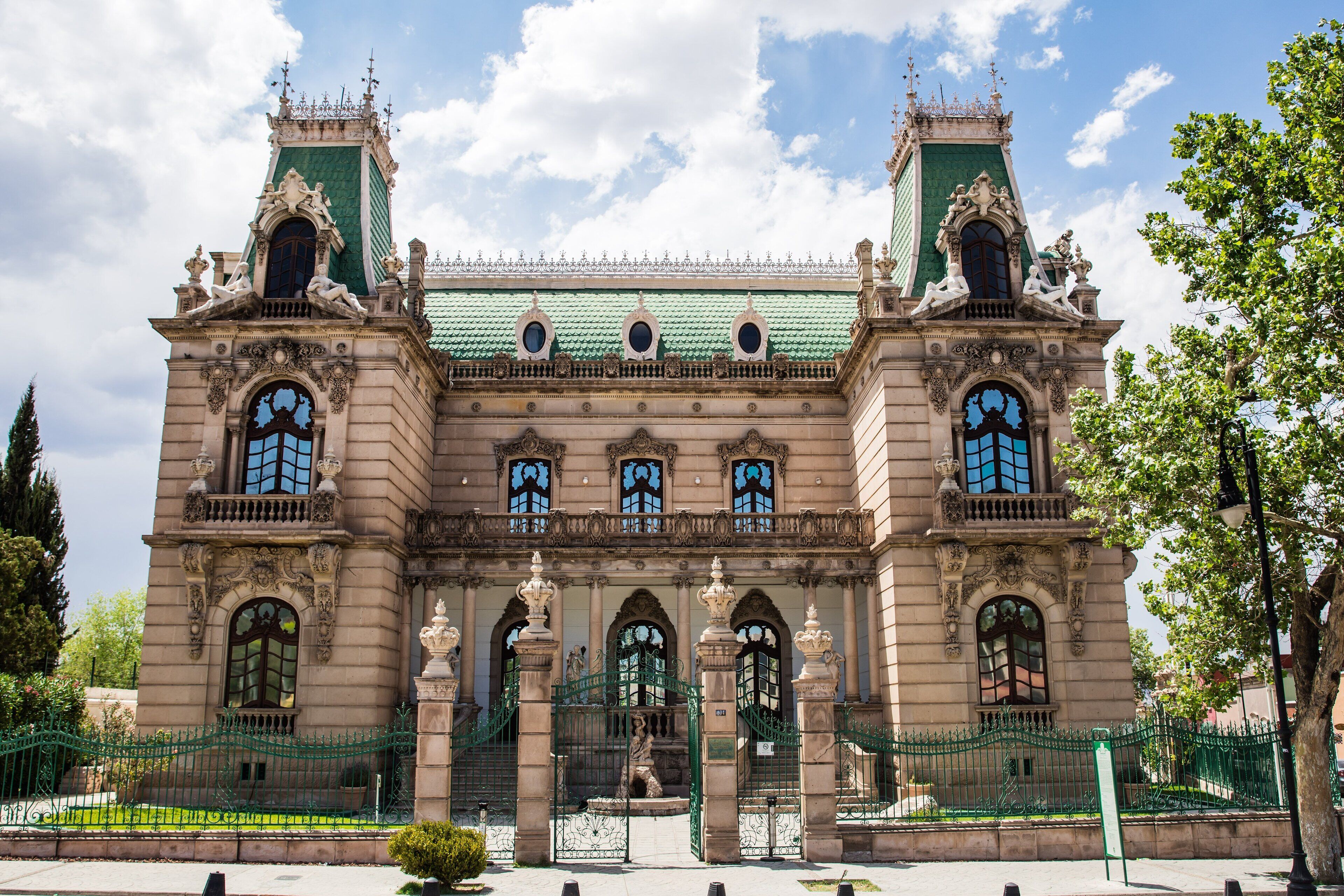 Foto - One Chihuahua Fashion Mall