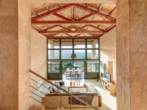 Alkyoni - Apokoron Villa with Large Private Pool and Great Views