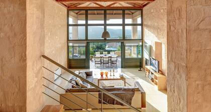 Alkyoni - Apokoron Villa with Large Private Pool and Great Views