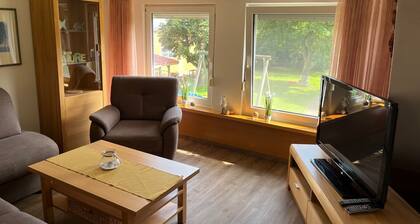 Vacation apartment for 4 people (+ two babies / toddlers) with very large garden