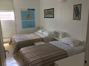 2 bedrooms, iron/ironing board, Internet, bed sheets